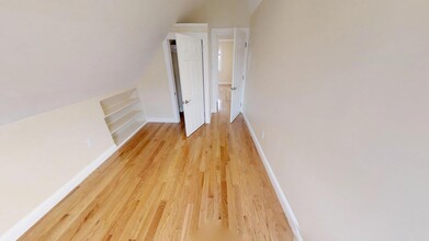 25 MacArthur St, Unit 2 in Somerville, MA - Building Photo - Building Photo