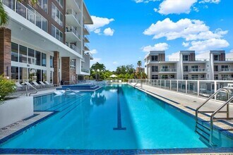 920 N Osceola Ave, Unit 301 in Clearwater, FL - Building Photo - Building Photo
