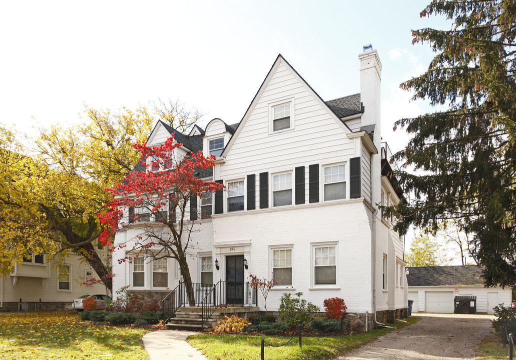 816 Tappan St in Ann Arbor, MI - Foto de edificio