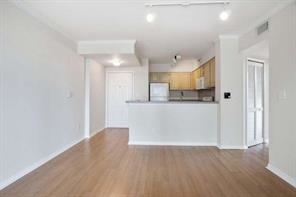 2665 SW 37th Ave, Unit 207 in Miami, FL - Building Photo - Building Photo