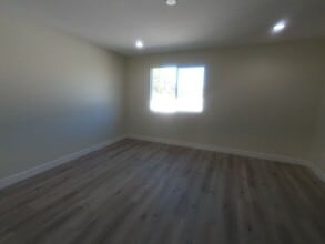 262 E Park Ave in San Diego, CA - Building Photo - Building Photo