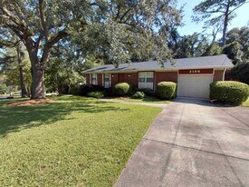 2106 Scenic Rd in Tallahassee, FL - Building Photo