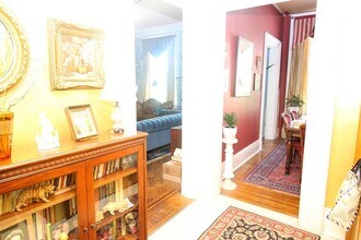 1011 N Charles St in Baltimore, MD - Building Photo - Building Photo