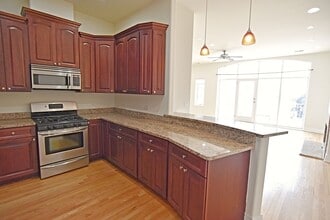 5140 N Clark St in Chicago, IL - Building Photo - Building Photo