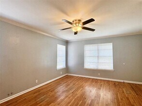 11329 Wyatt St in Dallas, TX - Building Photo - Building Photo