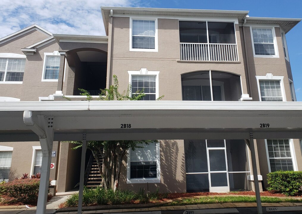 7135 Yacht Basin Ave in Orlando, FL - Building Photo