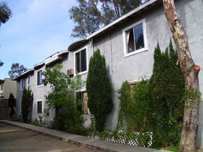 Wakefield Village in Panorama City, CA - Building Photo - Building Photo