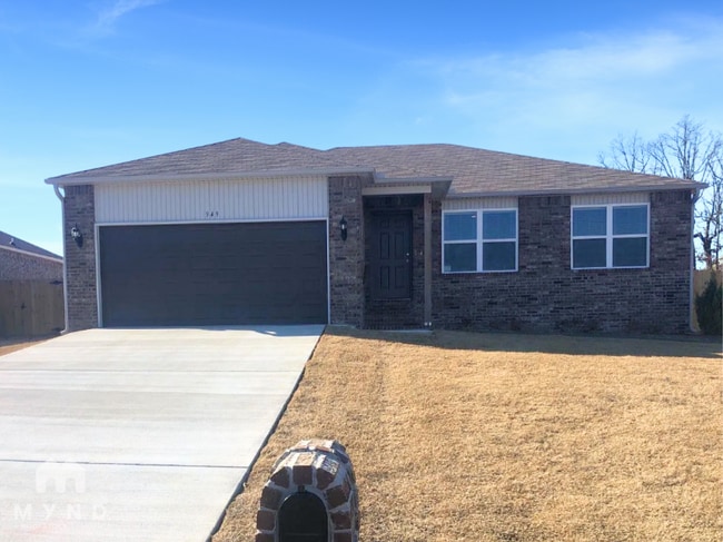 property at 949 Pinehurst Loop