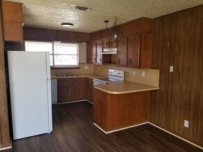 1710 Kangaroo Ave in Killeen, TX - Building Photo - Building Photo