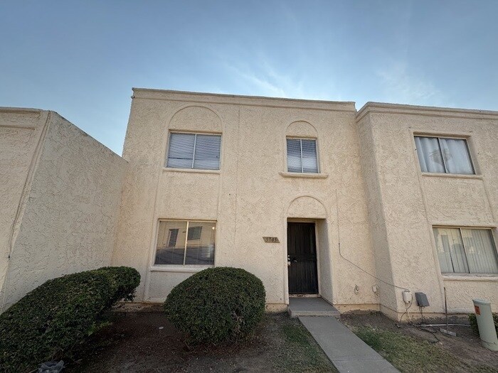 5703 N 43rd Ln in Glendale, AZ - Building Photo