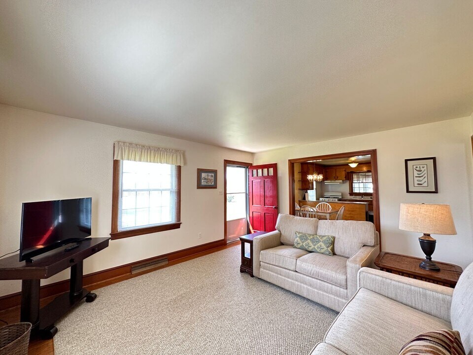 547 Union Mill Rd in La Crosse, VA - Building Photo