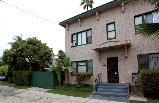 428-432 Bonito Ave in Long Beach, CA - Building Photo - Building Photo