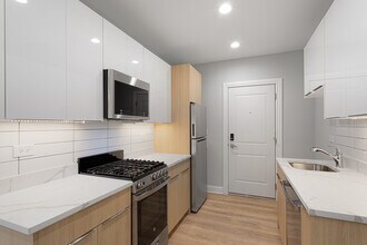 1629 W Chase Ave in Chicago, IL - Building Photo - Building Photo