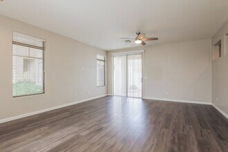 1990 E Browning Pl, Unit 2105 in Chandler, AZ - Building Photo - Building Photo