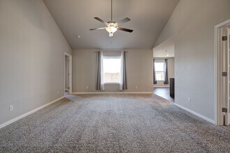 1612 Maroon Dr in El Reno, OK - Building Photo - Building Photo