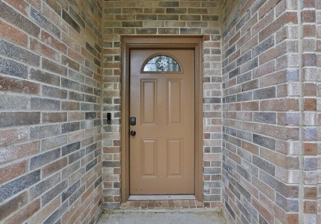 property at 909 Katie Ln