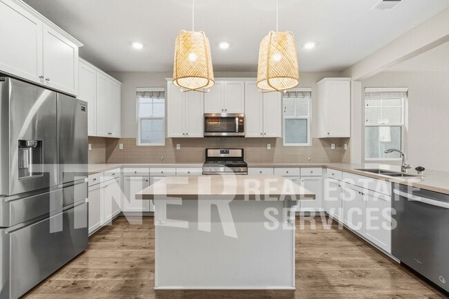 3255 Pitkin Way in Rancho Cordova, CA - Building Photo - Building Photo