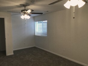 2552 W 1500 N in Clinton, UT - Foto de edificio - Building Photo