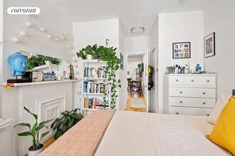 210 Green St in Brooklyn, NY - Building Photo - Building Photo