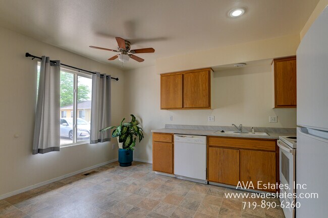 531 S Angus Ave in Pueblo West, CO - Building Photo - Building Photo