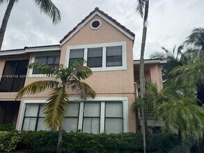 10501 SW 155th Ct in Miami, FL - Building Photo - Building Photo