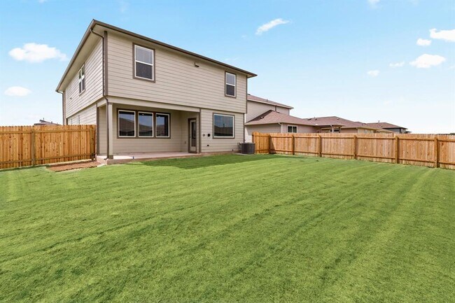 1339 Plymouth St in San Marcos, TX - Building Photo - Building Photo
