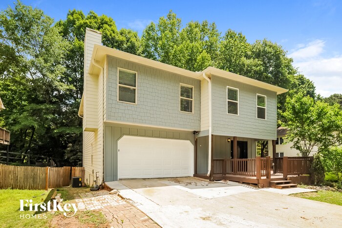 4945 Bent Creek Ct in Sugar Hill, GA - Building Photo