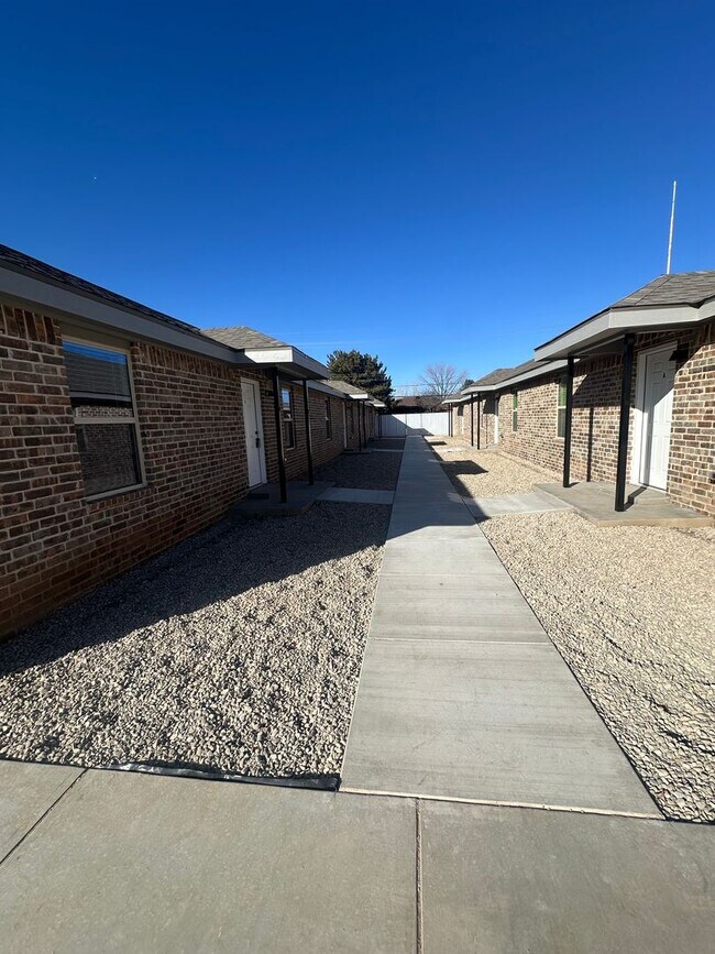 2508 E 14th St-Unit -Unit A in Clovis, NM - Building Photo - Building Photo