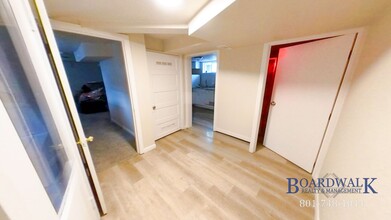 34 Glenwood Ave in Tooele, UT - Foto de edificio - Building Photo