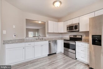 3 Greenshire Ln in Owings Mills, MD - Building Photo - Building Photo