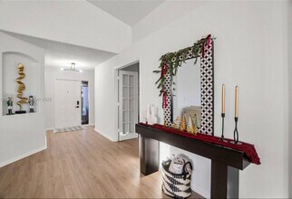 8165 Pelican Harbour Dr in Greenacres, FL - Building Photo - Building Photo