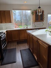 1725 SW 346th Pl in Federal Way, WA - Building Photo - Building Photo