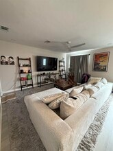 1305 Airport Dr in Tallahassee, FL - Building Photo - Building Photo