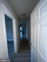 5717 N Park Ave in Philadelphia, PA - Building Photo