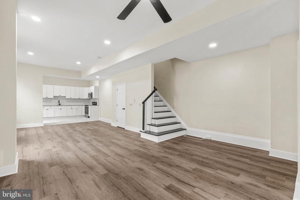 5433 Stewart St in Philadelphia, PA - Building Photo