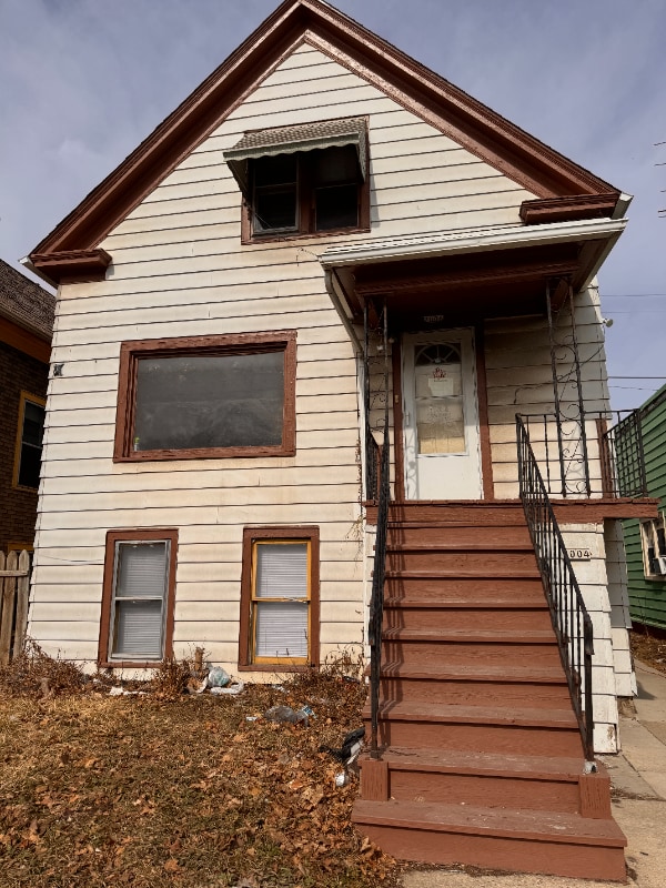 property at 2006 W Lincoln Ave