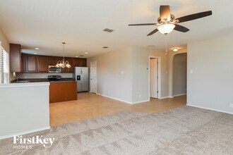 9803 Wolff Run in Converse, TX - Building Photo - Building Photo