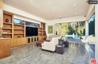 4430 Lindblade Dr in Los Angeles, CA - Building Photo - Building Photo