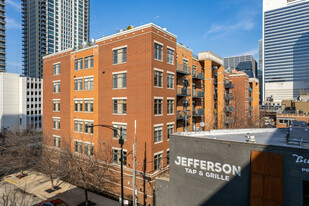 333 N Jefferson St Apartments