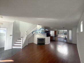 24630 Maple Ln in Los Angeles, CA - Building Photo - Building Photo