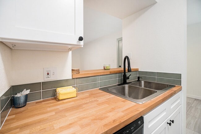 property at 3300 Pebblebrook Dr