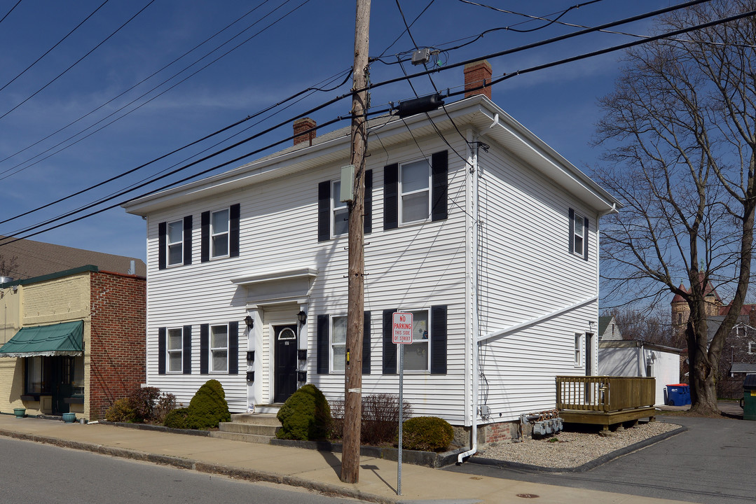 37 Main St in Fairhaven, MA - Building Photo