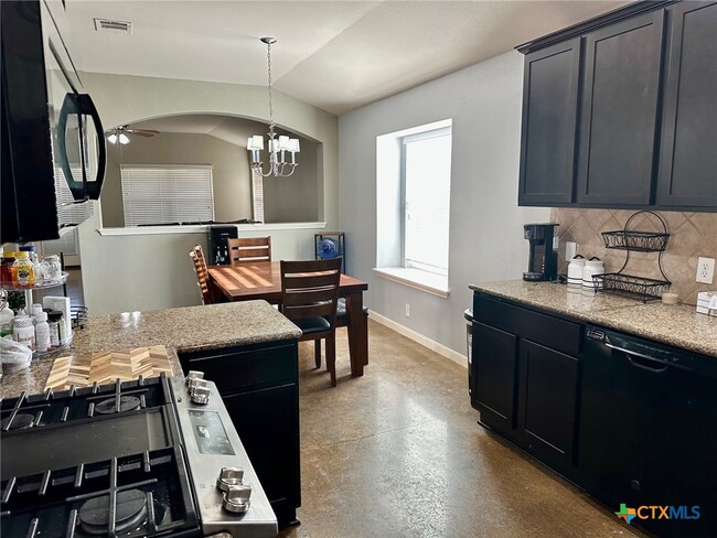 property at 102 Goldenrod Dr