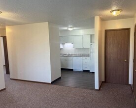 1127 S Linn St in Boone, IA - Building Photo - Building Photo