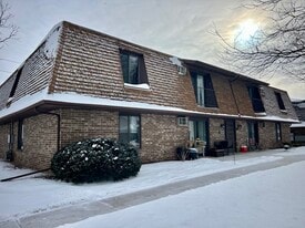 2520 S Kerry Lane in Appleton, WI - Building Photo