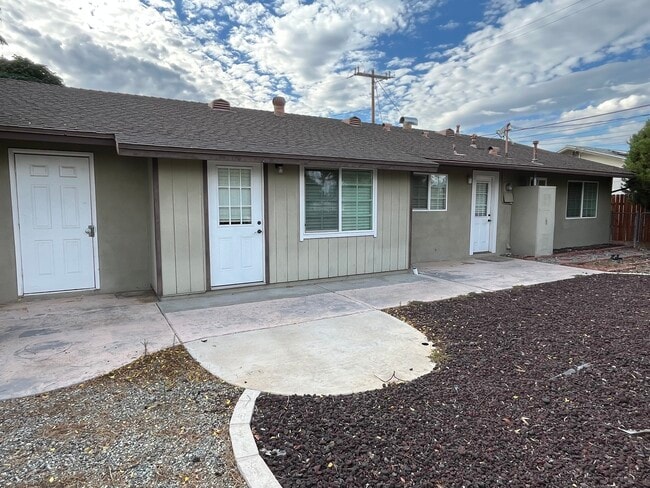 25981 Coombe Hill Dr in Menifee, CA - Building Photo - Building Photo