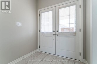 264 Springfield Cres in Clearview, ON - Building Photo - Building Photo