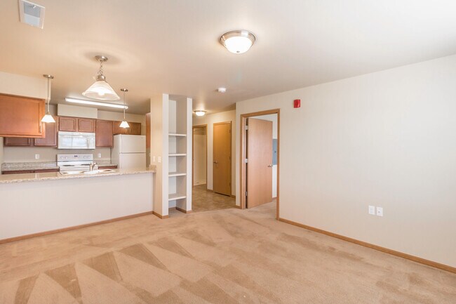 Independence Pointe Apartments in Bismarck, ND - Building Photo - Building Photo