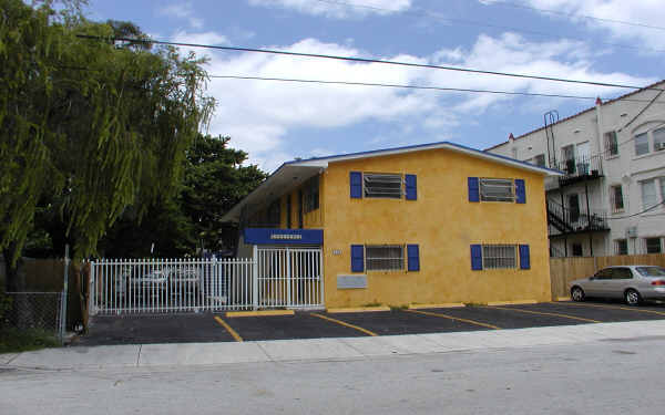 455 NE 24th St in Miami, FL - Building Photo - Building Photo