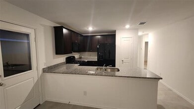 5931 Nyquist Wy in Heartland, TX - Building Photo - Building Photo